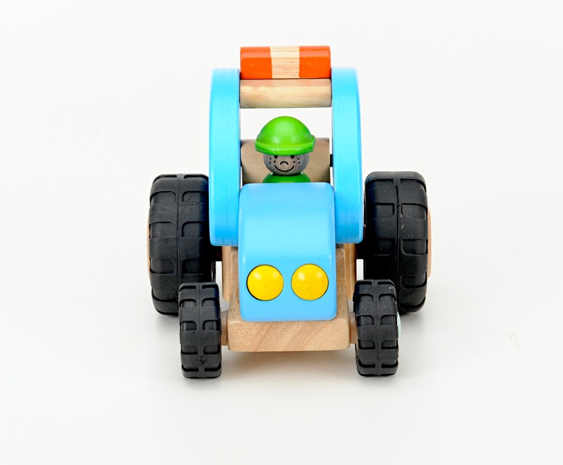 Holzauto Traktor