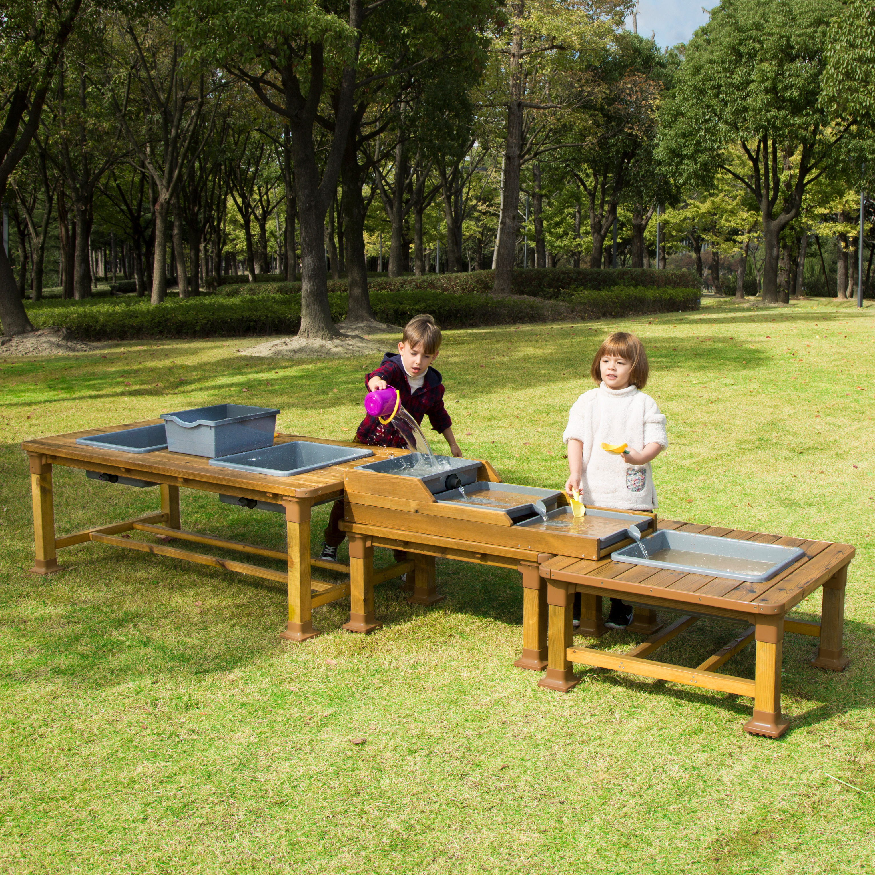 Outdoor-Matschanlage, 3er Set-Bild Auf diesem Bild ist das Produkt mit der Art.Nr.: W-83881 zu sehen