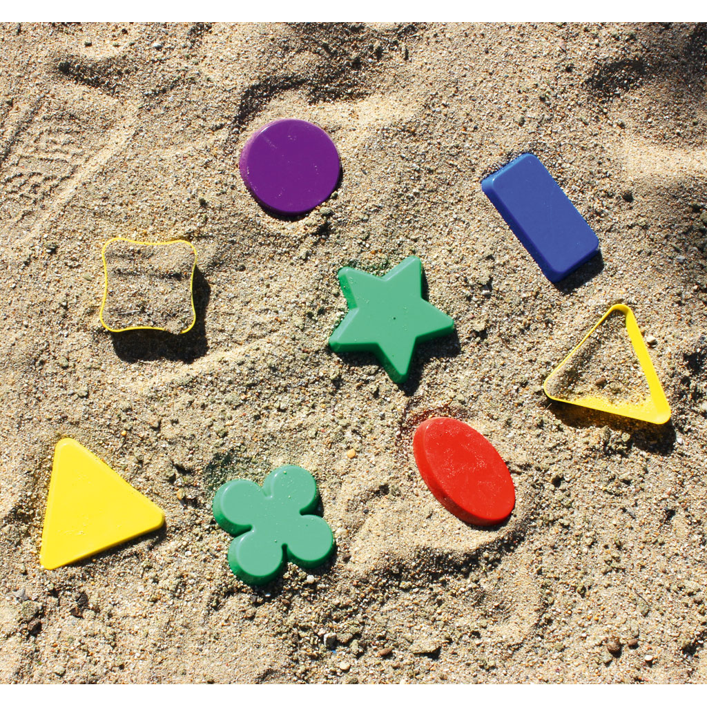 Wiemann Lehrmittel® Sandspielzeug Formen, 16-teilig