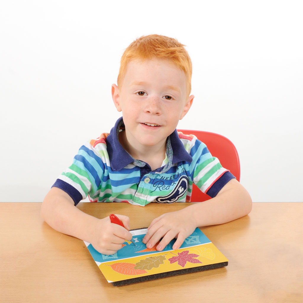 temp92640-03-prickel-bastelbogen-herbst-windlicht_personFfRp284lAi254 Prickellichter Bastelbogen Herbst, Windlichter