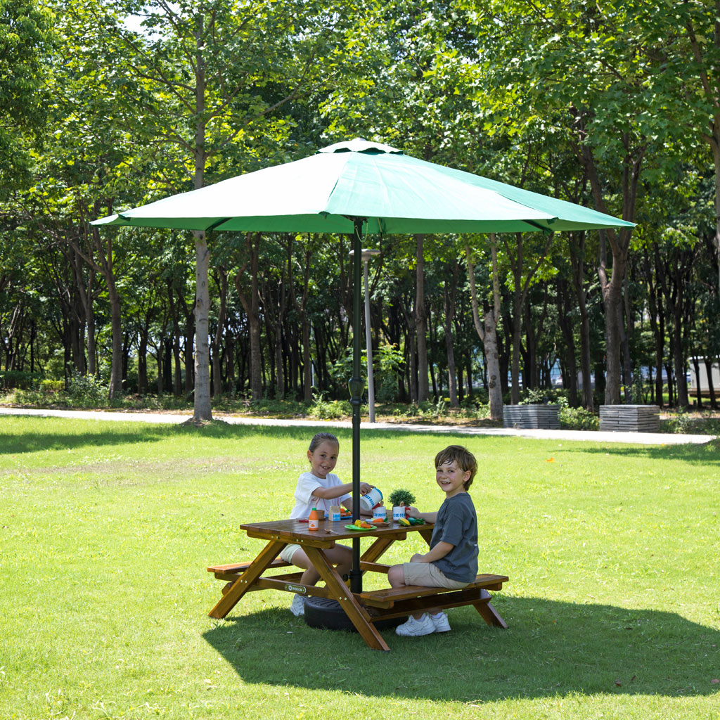 Outdoor-Picknicktisch