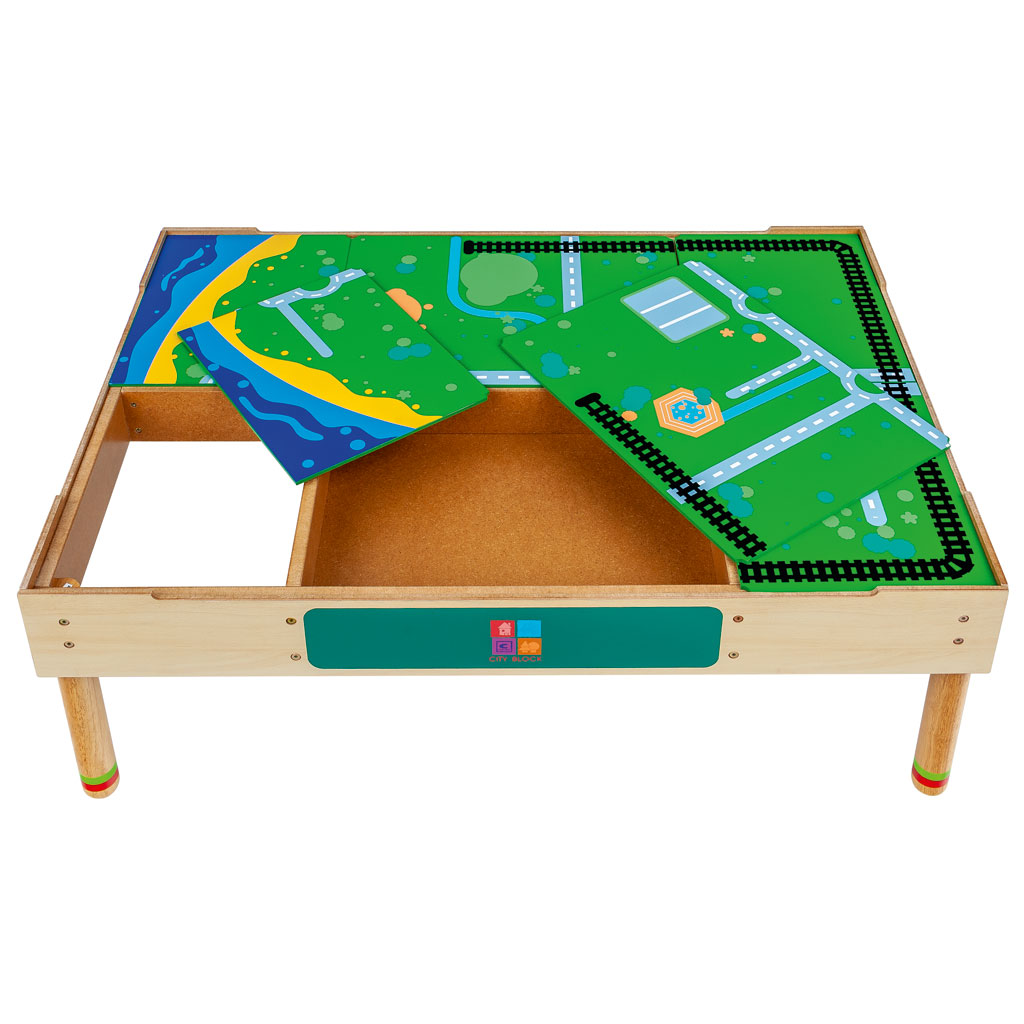 Großer Spieltisch
