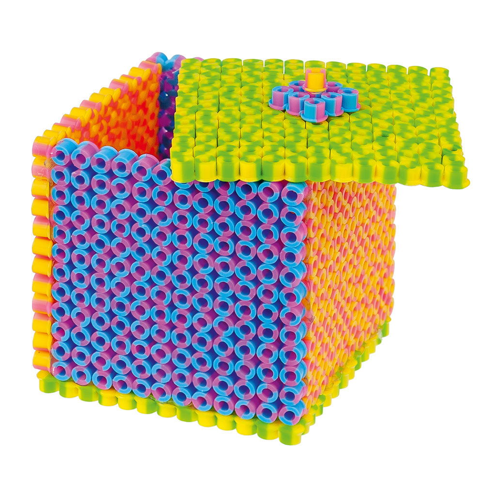 Bügelperlen im Eimer, gestreift