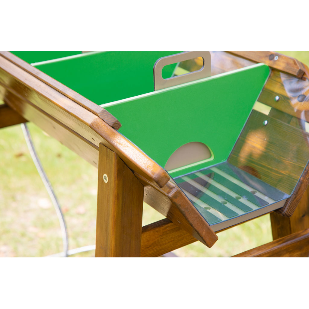 Wasser-Matschanlage "Staudamm" Wasser-Matschanlage "Staudamm"