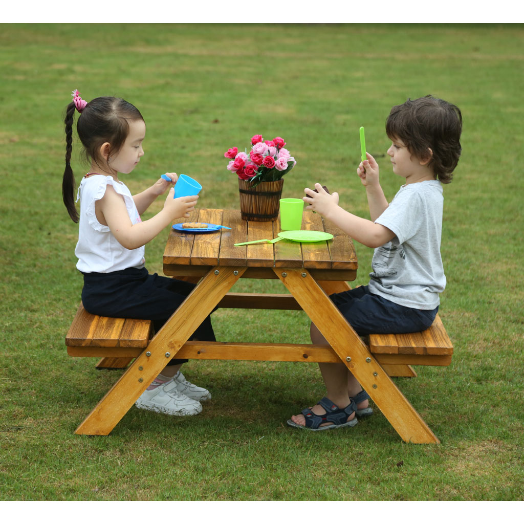 Outdoor-Kindersitzgruppe
