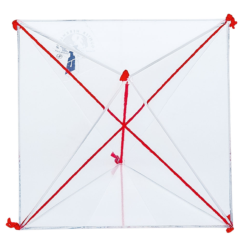 Oktaeder mit eingezogenen Höhen Oktaeder mit eingezogenen Höhen