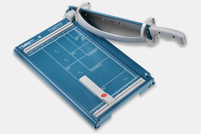 Schneidemaschine blaue und silber Schneidemaschine mit Hebel