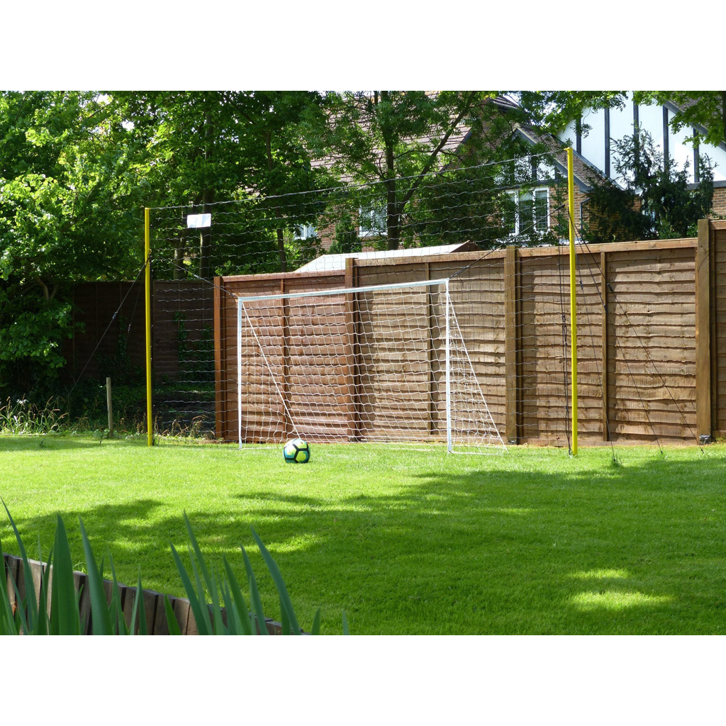 Fußballtor mit Fangnetz Fußballtor mit Fangnetz