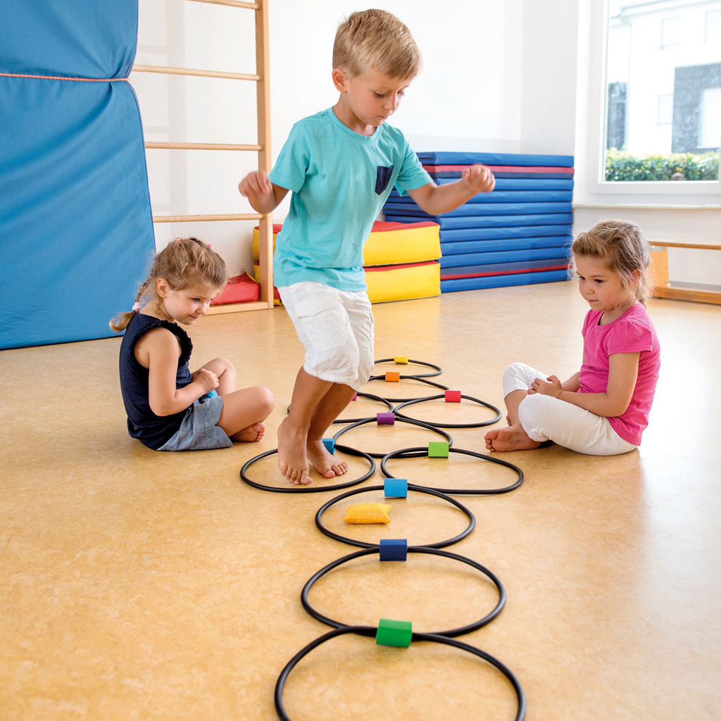 Hüpf- und Wurfspiel Jump & Throw-Bild Auf diesem Bild ist das Produkt mit der Art.Nr.: W-83585 zu sehen
