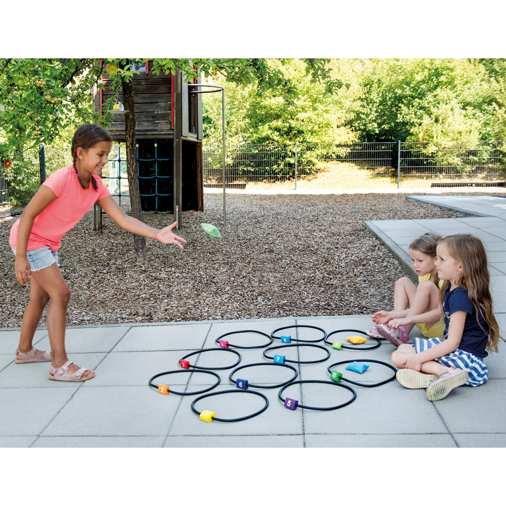 Hüpf- und Wurfspiel Jump & Throw Hüpf- und Wurfspiel Jump & Throw