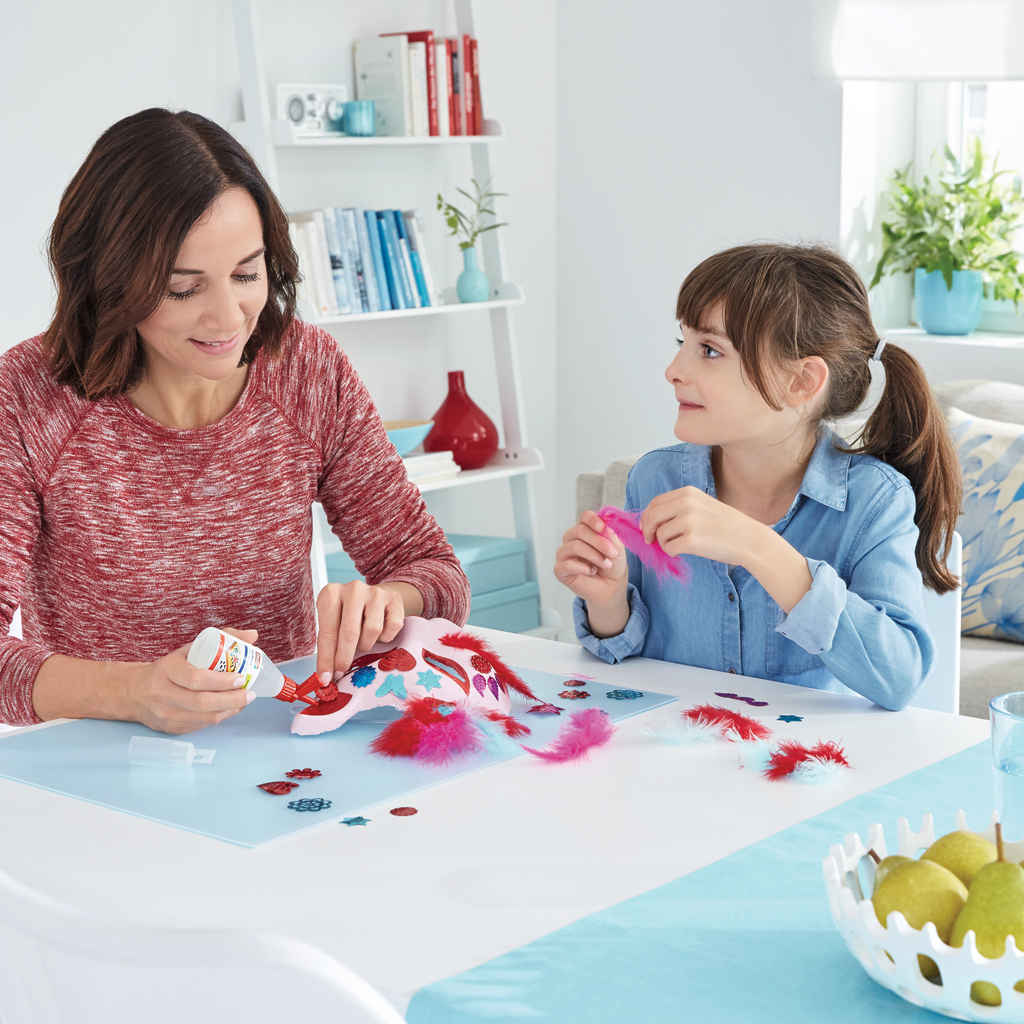 tesa® Alleskleber Nachfüllflasche mit 1750g und 20 Leerflaschen a 90g