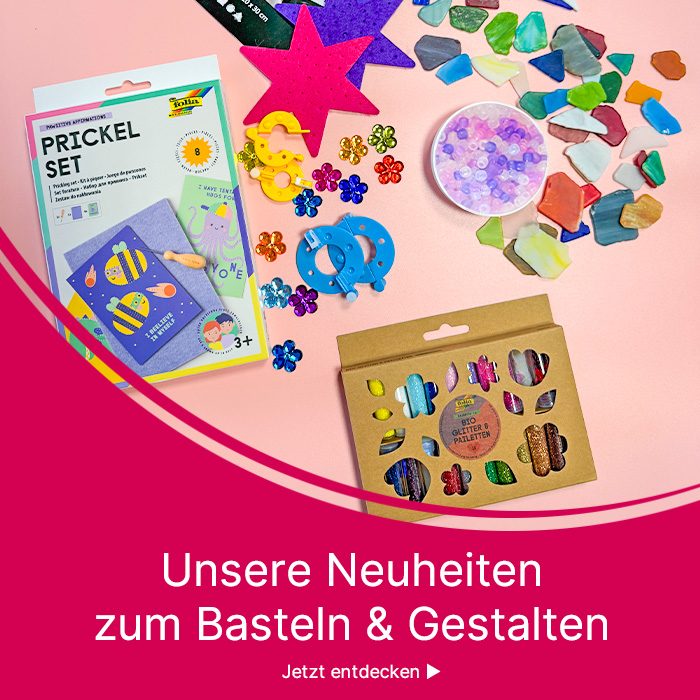 Unterschiedlichste Bastelmaterialien liegen ausgebreitet nebeneinander