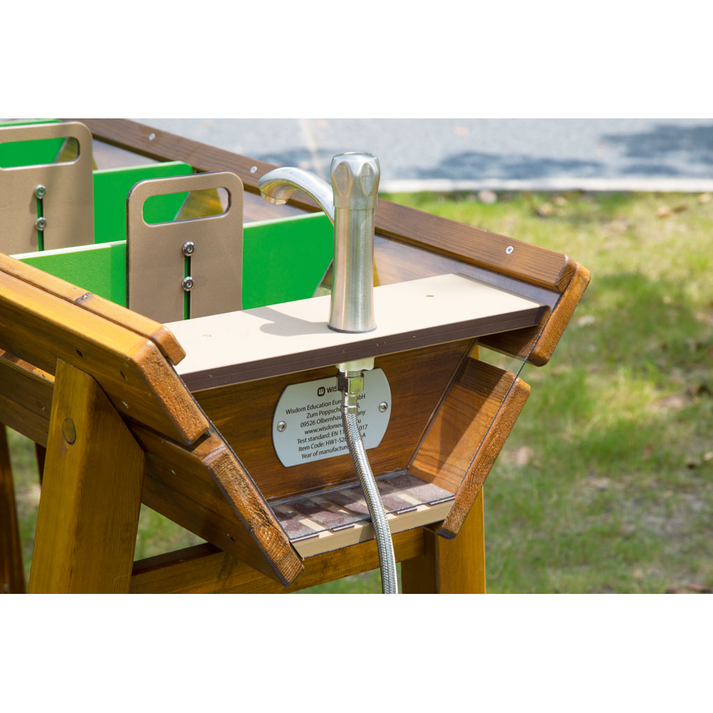 Wasser-Matschanlage "Staudamm" Wasser-Matschanlage "Staudamm"