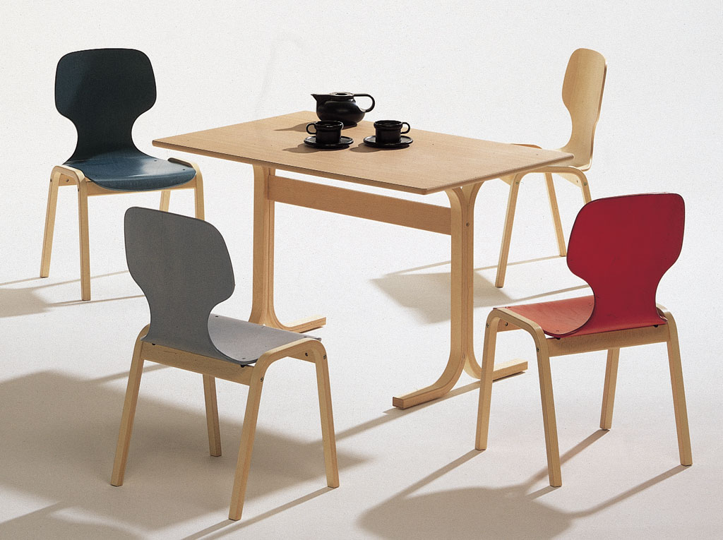 Stuhl Modell Carlo