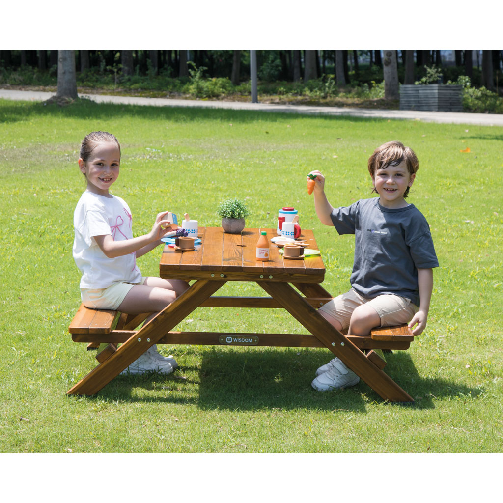 Outdoor-Picknicktisch