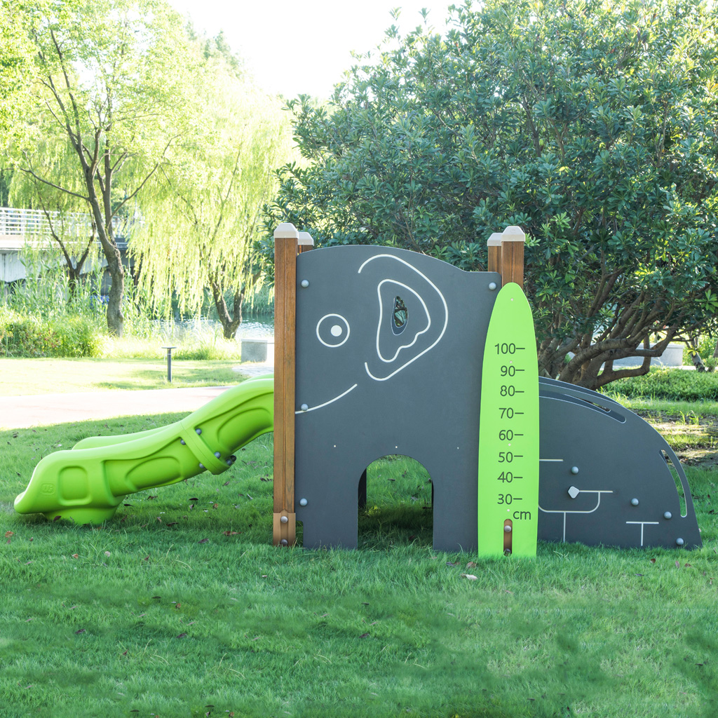 Spielanlage Elefant