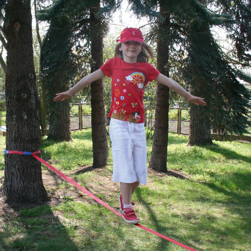 temp60950-slackline_personGH8mJGx3SyZMc Slackline