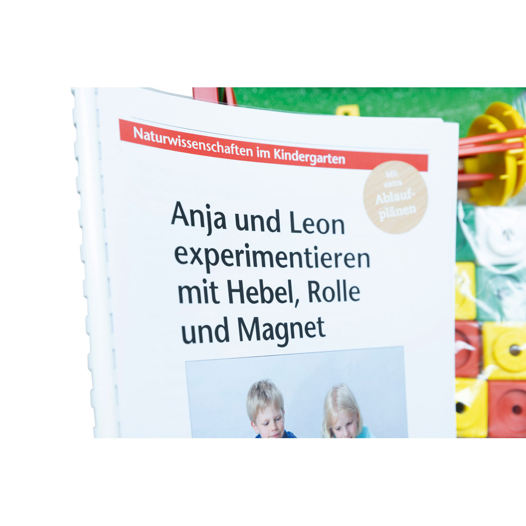 Anja und Leon experimentieren mit Hebel, Rolle und Magnet Anja und Leon experimentieren mit Hebel, Rolle und Magnet