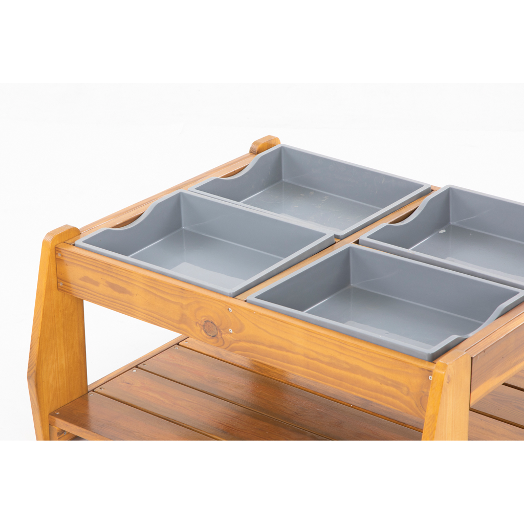 Kleiner Outdoor-Sand- und Matschtisch