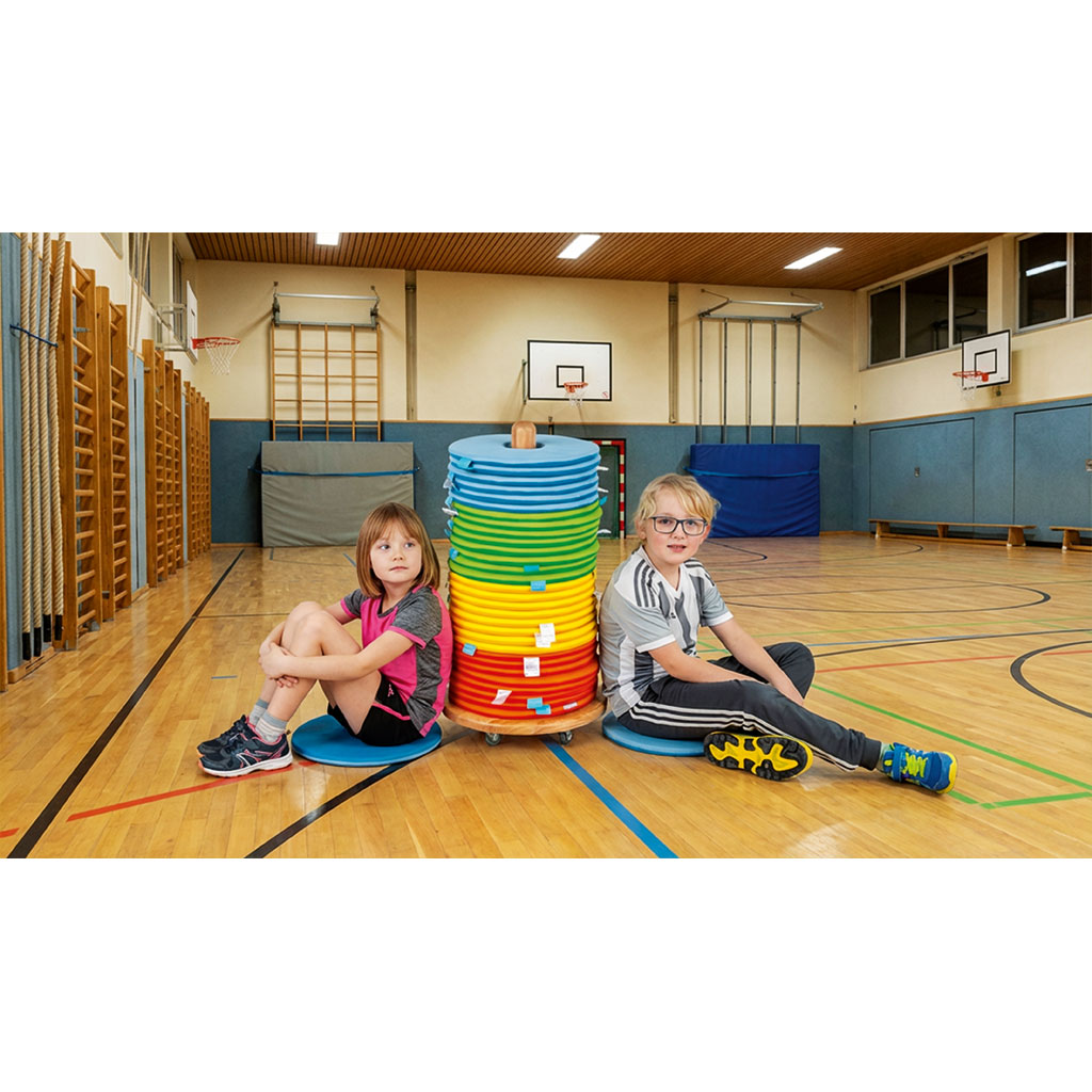 Kissenwagen mit bunten Sitzkissen, Rund