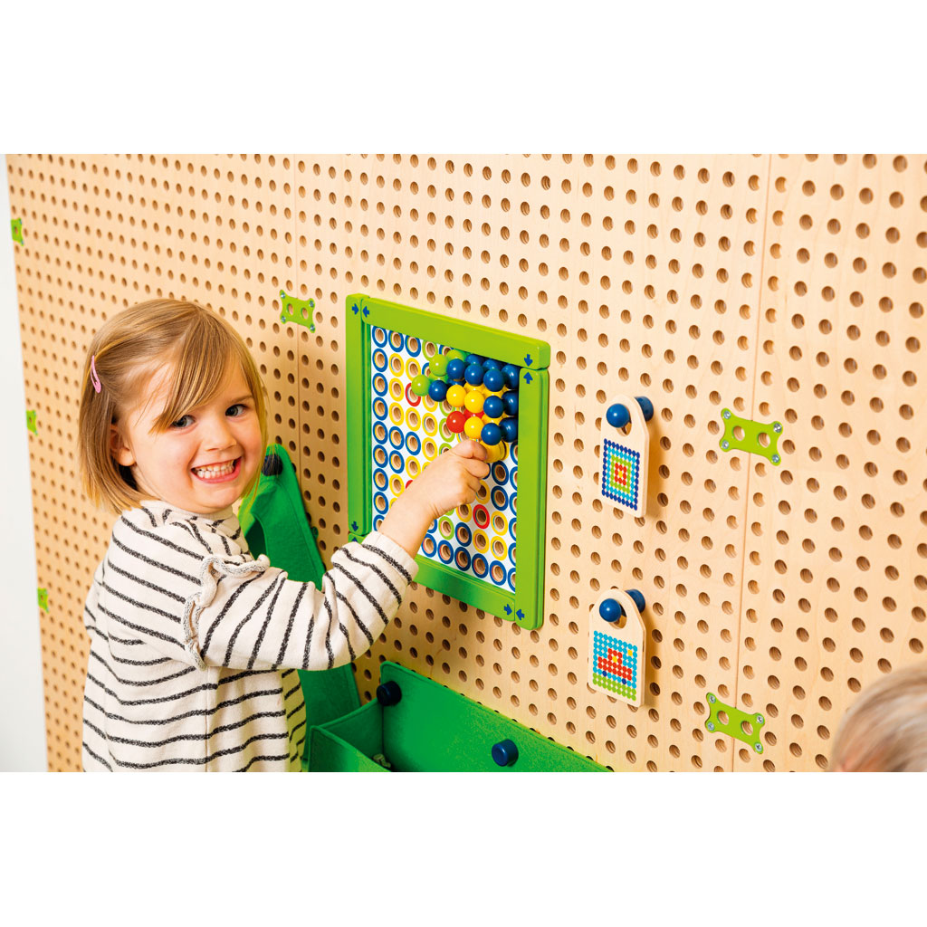 PLUG it Tic-Tac-Toe- und Steckspiel-Set