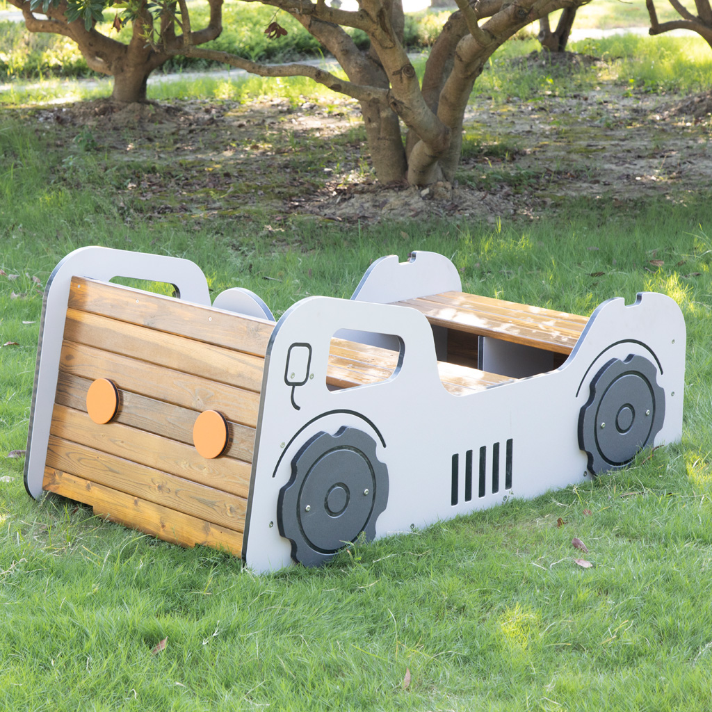 Outdoor-Spielauto