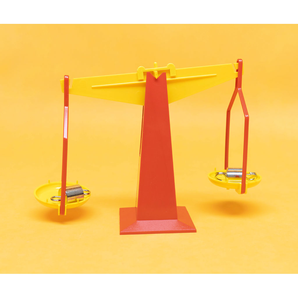 Anja und Leon experimentieren mit Hebel, Rolle und Magnet Anja und Leon experimentieren mit Hebel, Rolle und Magnet