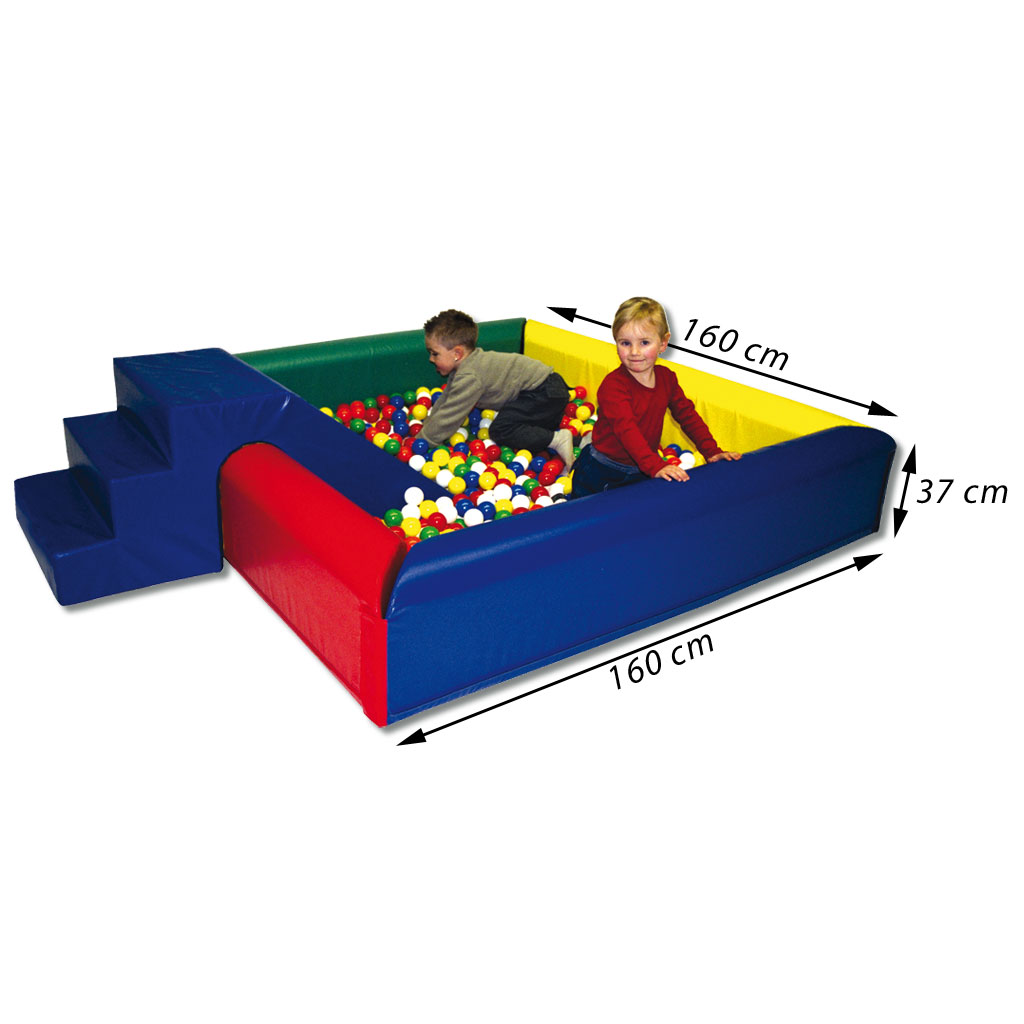 Quadratisches Ballbad für 1500 Bälle