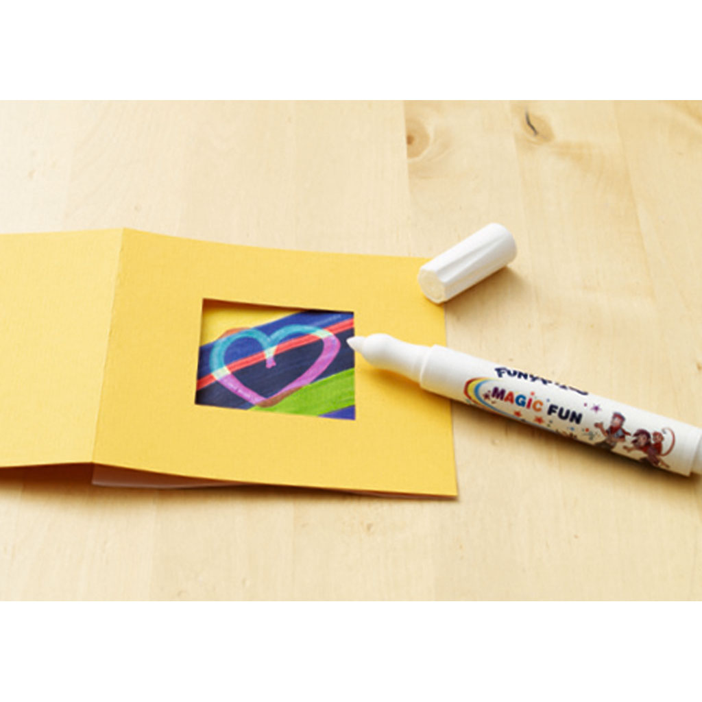 temp92158c_zauberstifte-edding_anwendung2oDjpwRHvjt0kv edding®  13 FUNTASTICS MAGIC FUN Kinderfasermaler 8er-Set