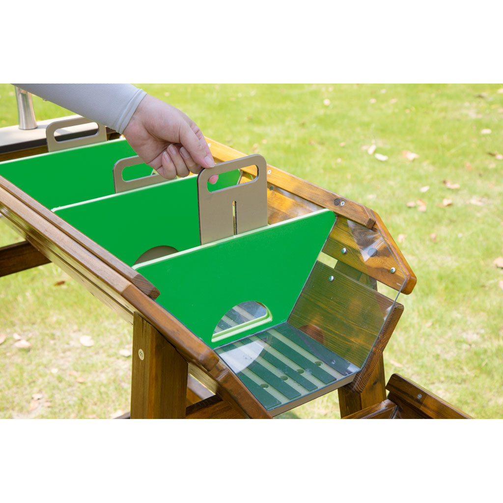 Wasser-Matschanlage "Staudamm" Wasser-Matschanlage "Staudamm"