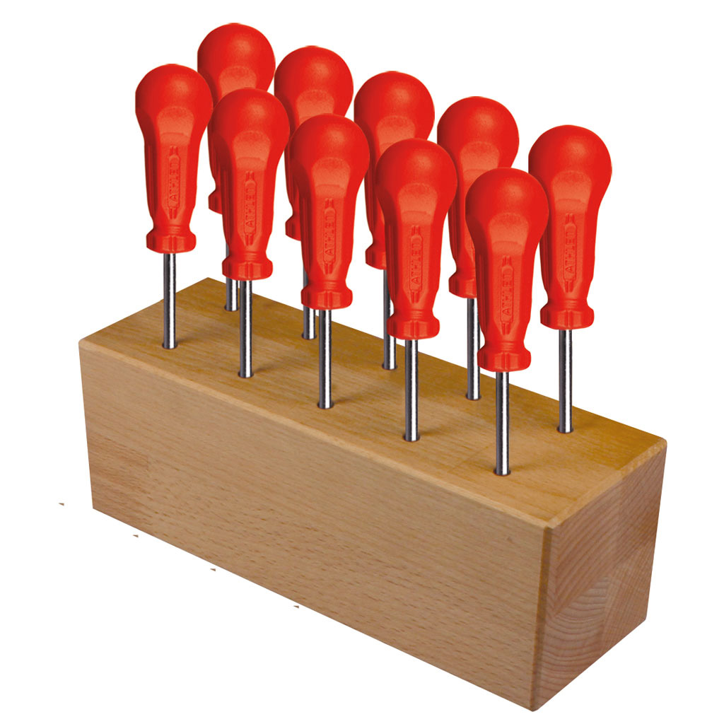 Holzblock mit 10 Vorstechern