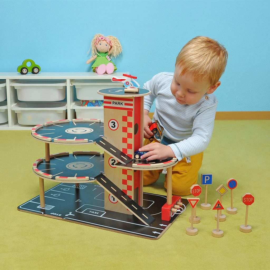 tempparkhaus_wiemann_lehrmittel_80816d Hochwertiges Holz-Parkhaus für Kinder