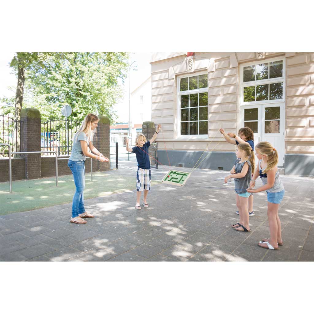 temp61494_a_das-verrueckte-koordinationsspiel-teamspiel_person-1fYmBCinE0WPPx Koordinationsspiel für Kinder