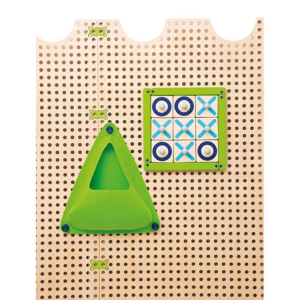 PLUG it Tic-Tac-Toe- und Steckspiel-Set